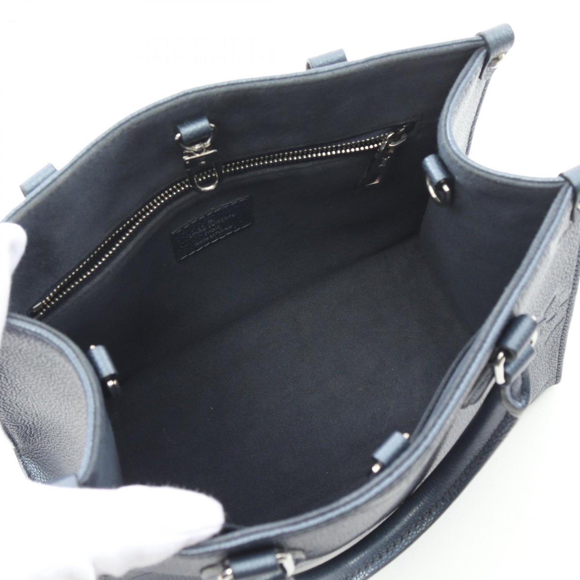 Louis Vuitton Leather Handbag