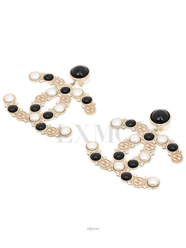 women earrings