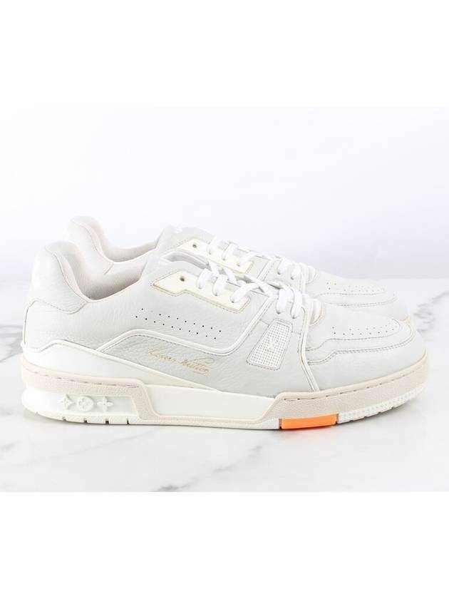 Louis Vuitton LV trainer sneakers gray 7 260