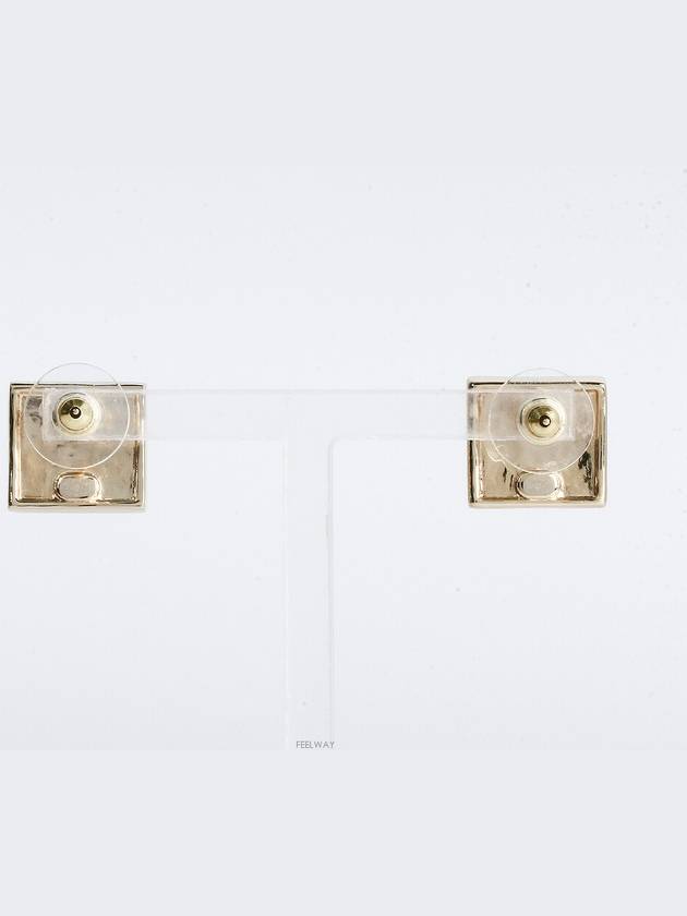 women earrings