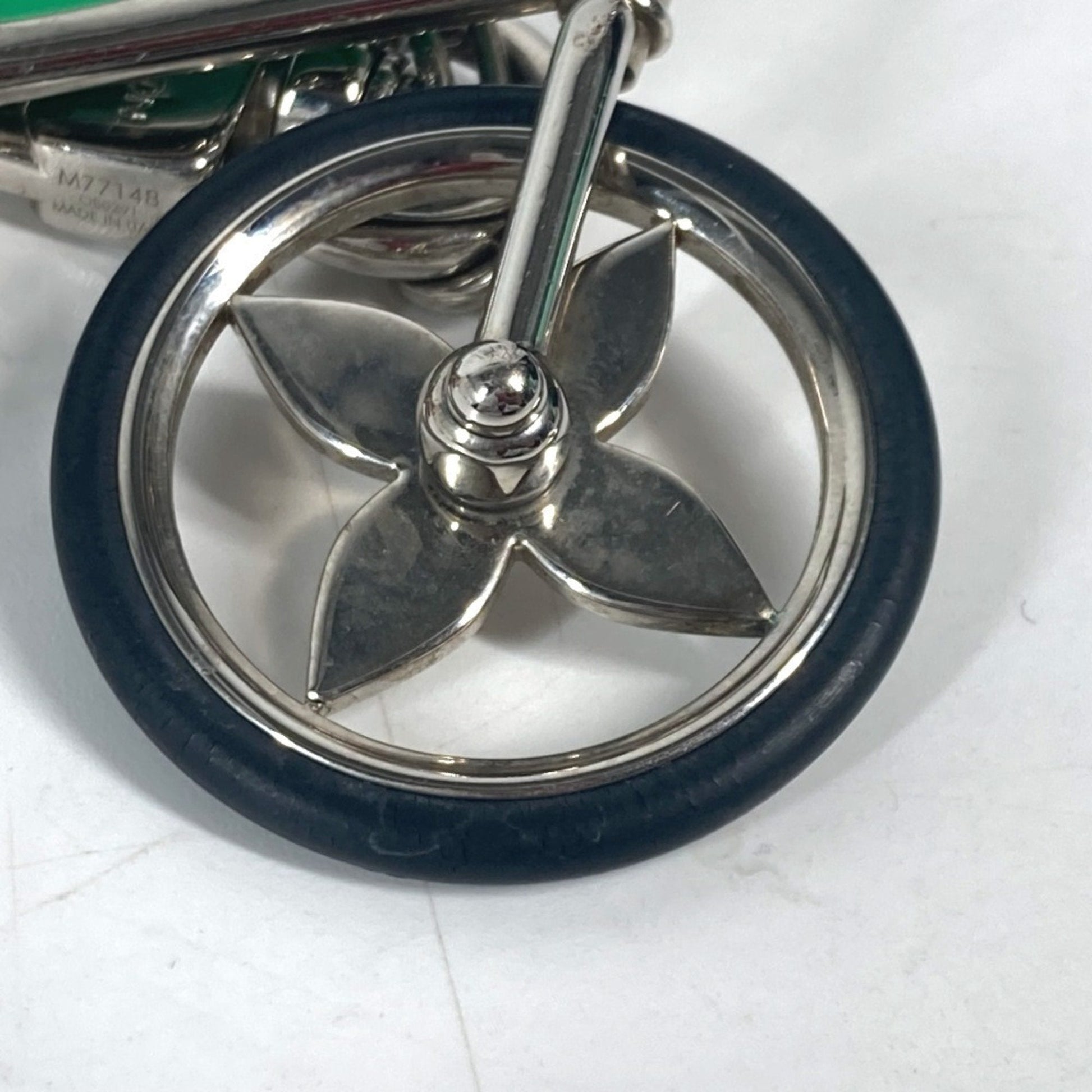 Louis Vuitton Monogram Monogram Monogram Keyring