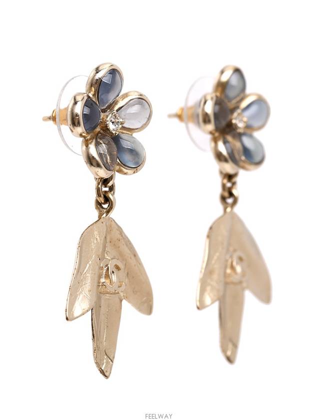 women earrings