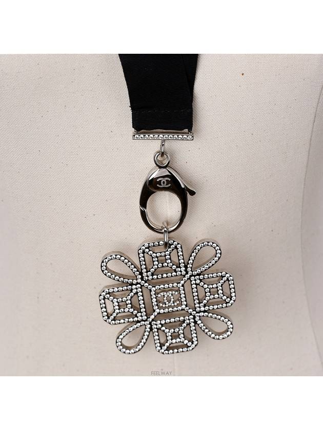 women necklace