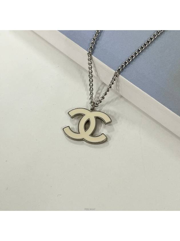 women necklace