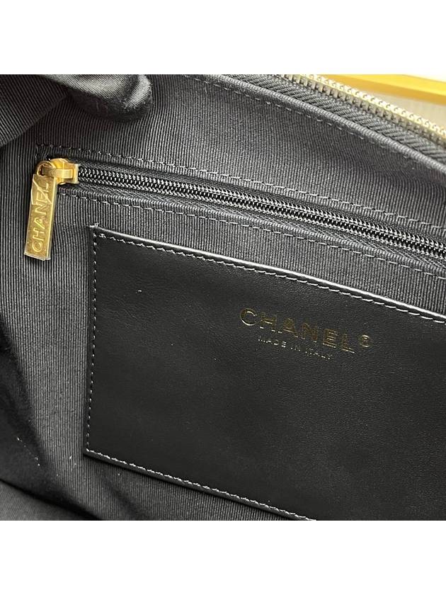 Chanel Multi-Pocket Maxi Shoulder Bag Black