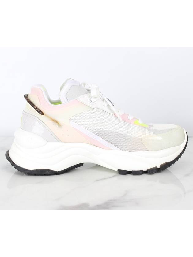 Louis Vuitton Run 55 sneakers 37 5 245