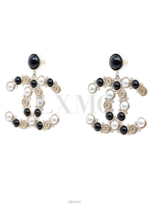 women earrings