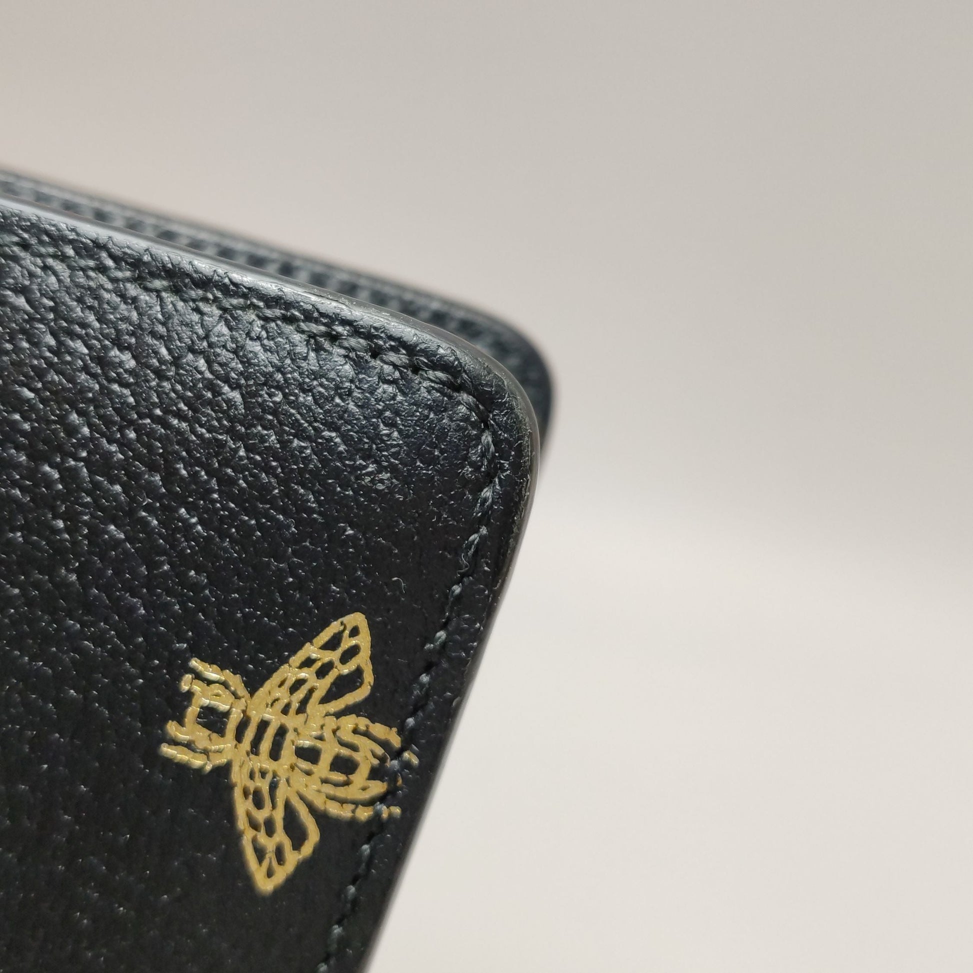 Gucci Sylvie Small Leather Shoulder Bag with Bee and Star Print 250425781164933