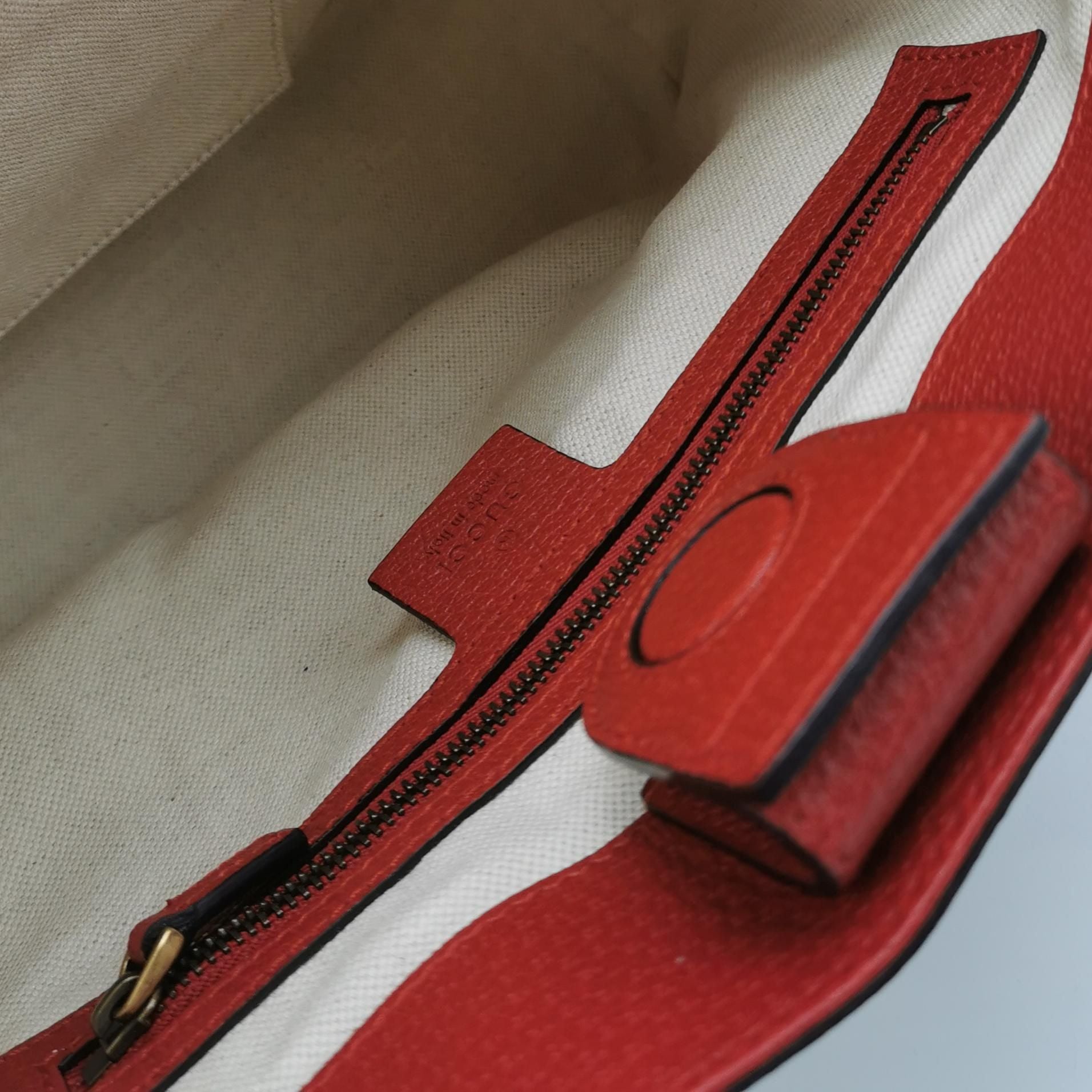 Gucci GG Canvas Crossbody Bag 250422781160525