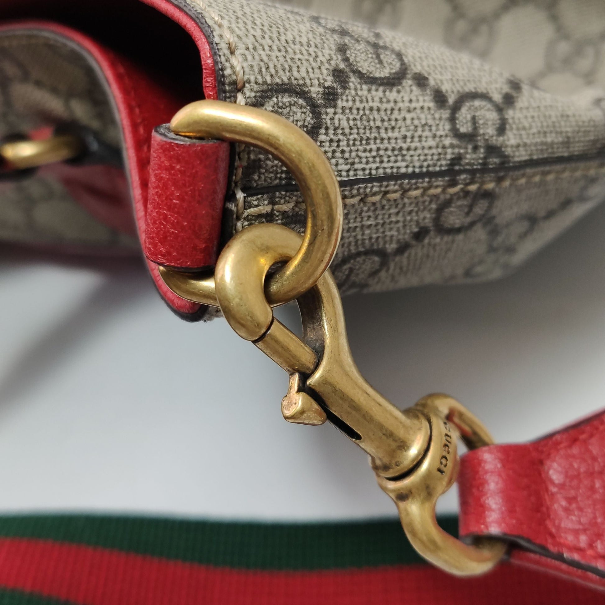 Gucci GG Canvas Crossbody Bag 250422781160525