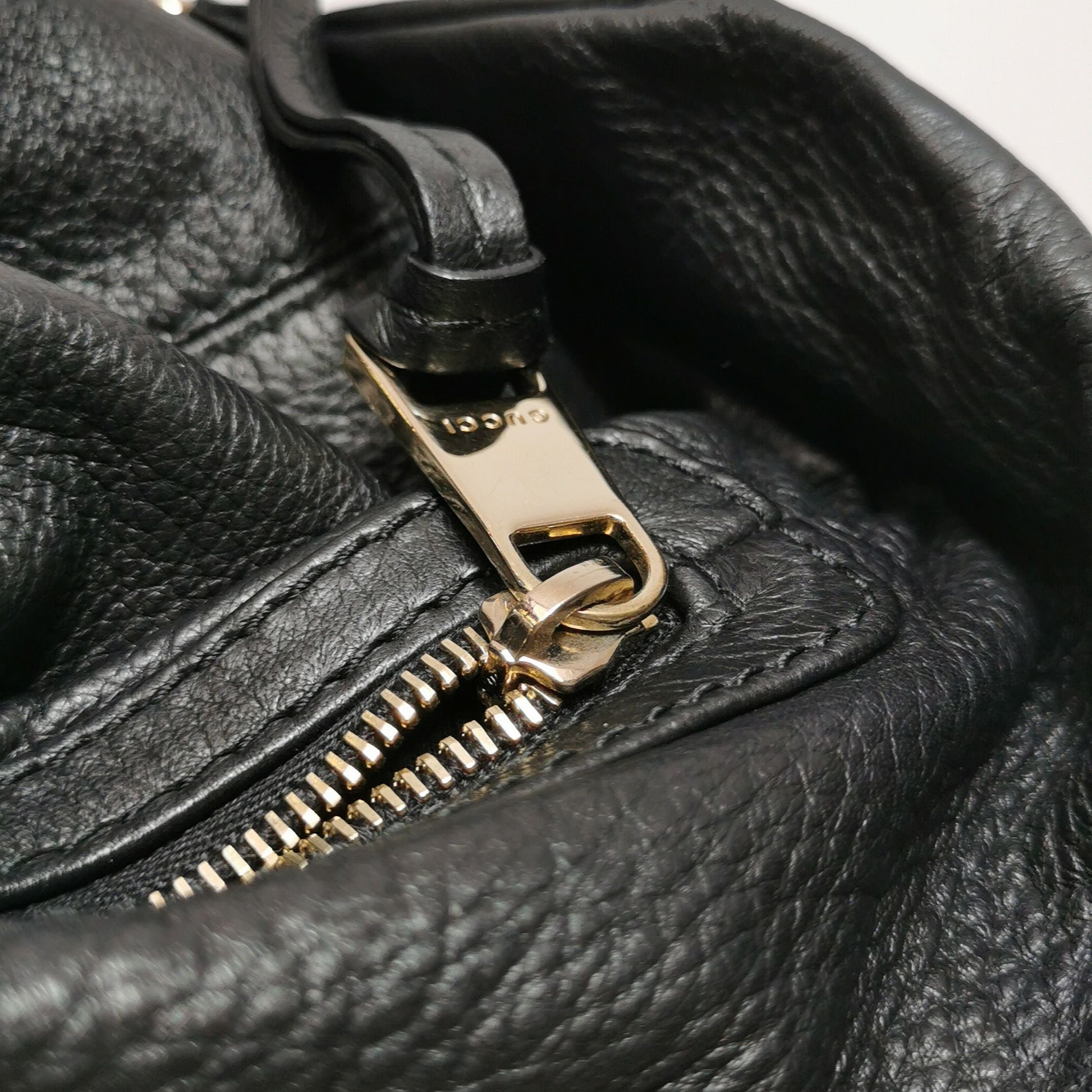 Gucci Sienna Leather Fringe Shoulder Bag 250330781127057