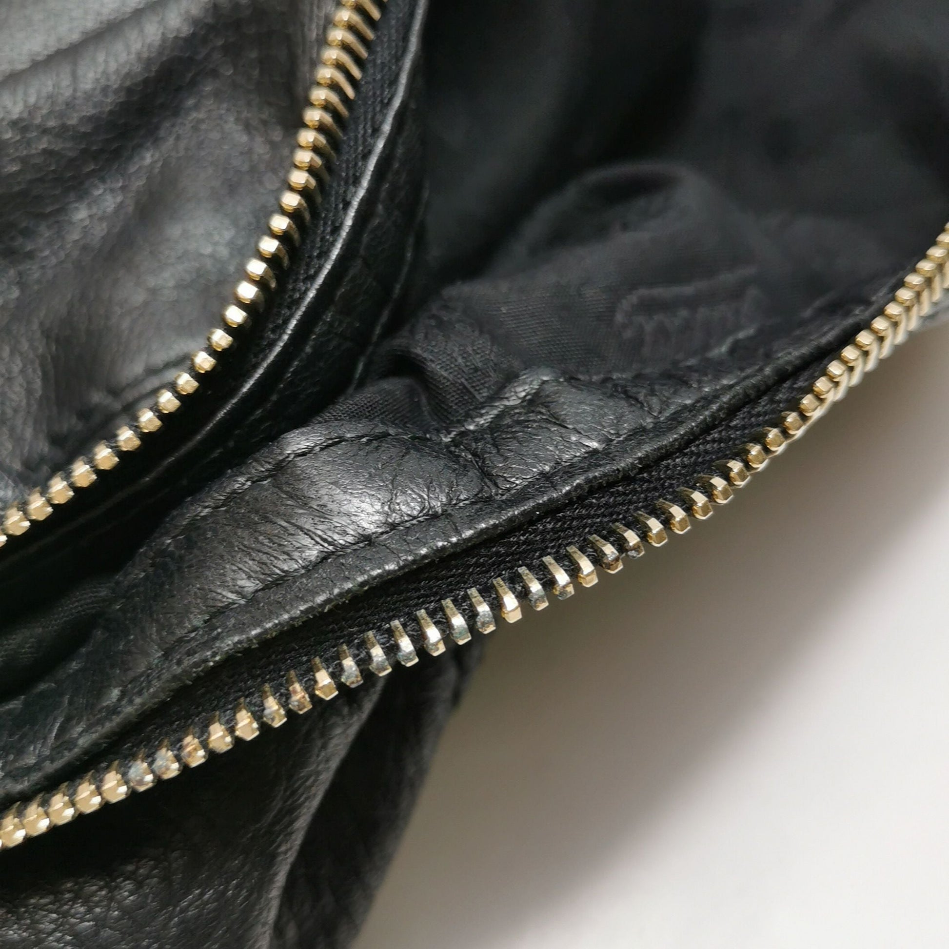 Gucci Sienna Leather Fringe Shoulder Bag 250330781127057