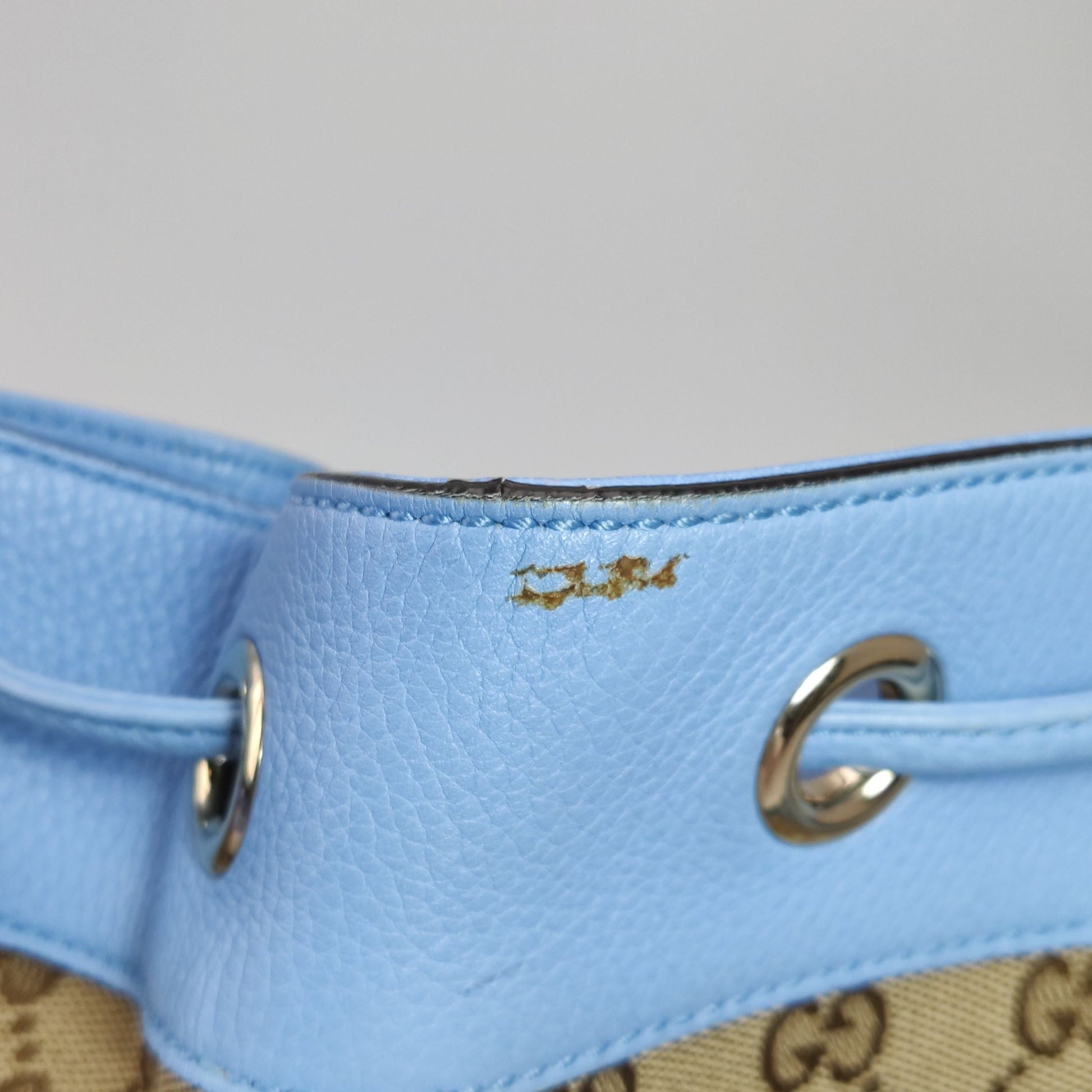 Gucci GG Canvas and Leather Drawstring Crossbody Bag 250223781076120