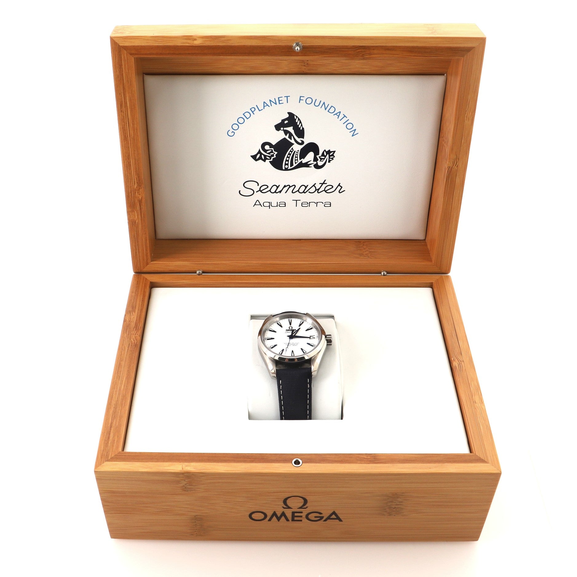 Omega Seamaster Aqua Terra 150M Co-Axial Master Chronometer Automatic Watch Titanium with Textile 39