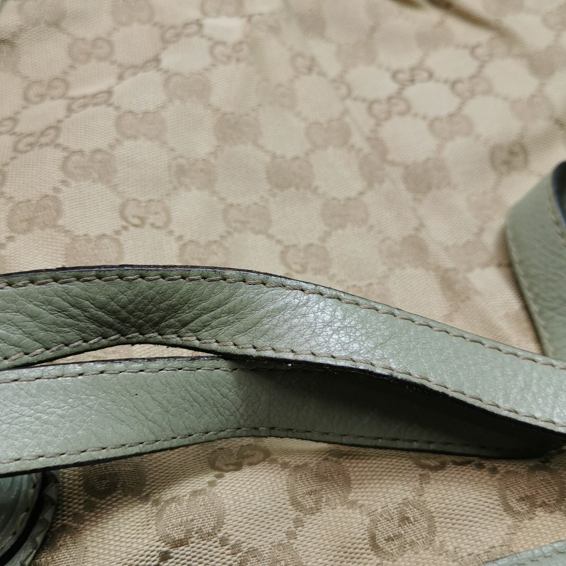 Gucci GG Canvas Fringe Shoulder Bag 24122178991236