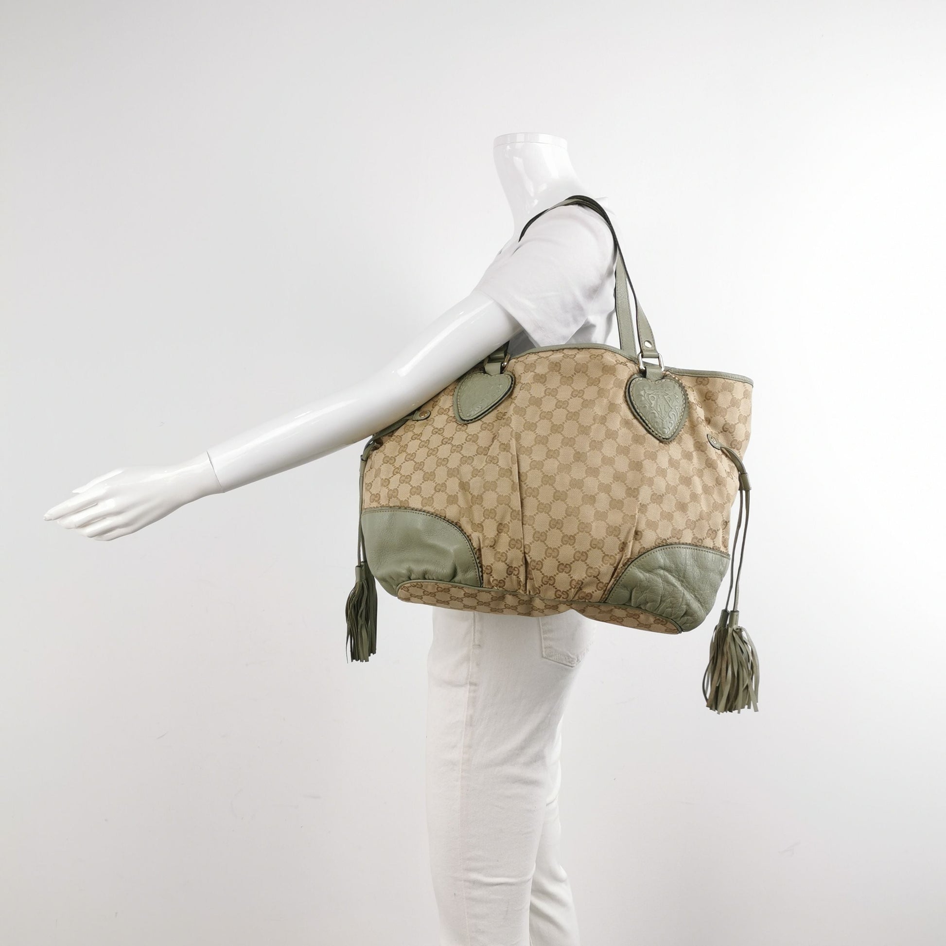 Gucci GG Canvas Fringe Shoulder Bag 24122178991236