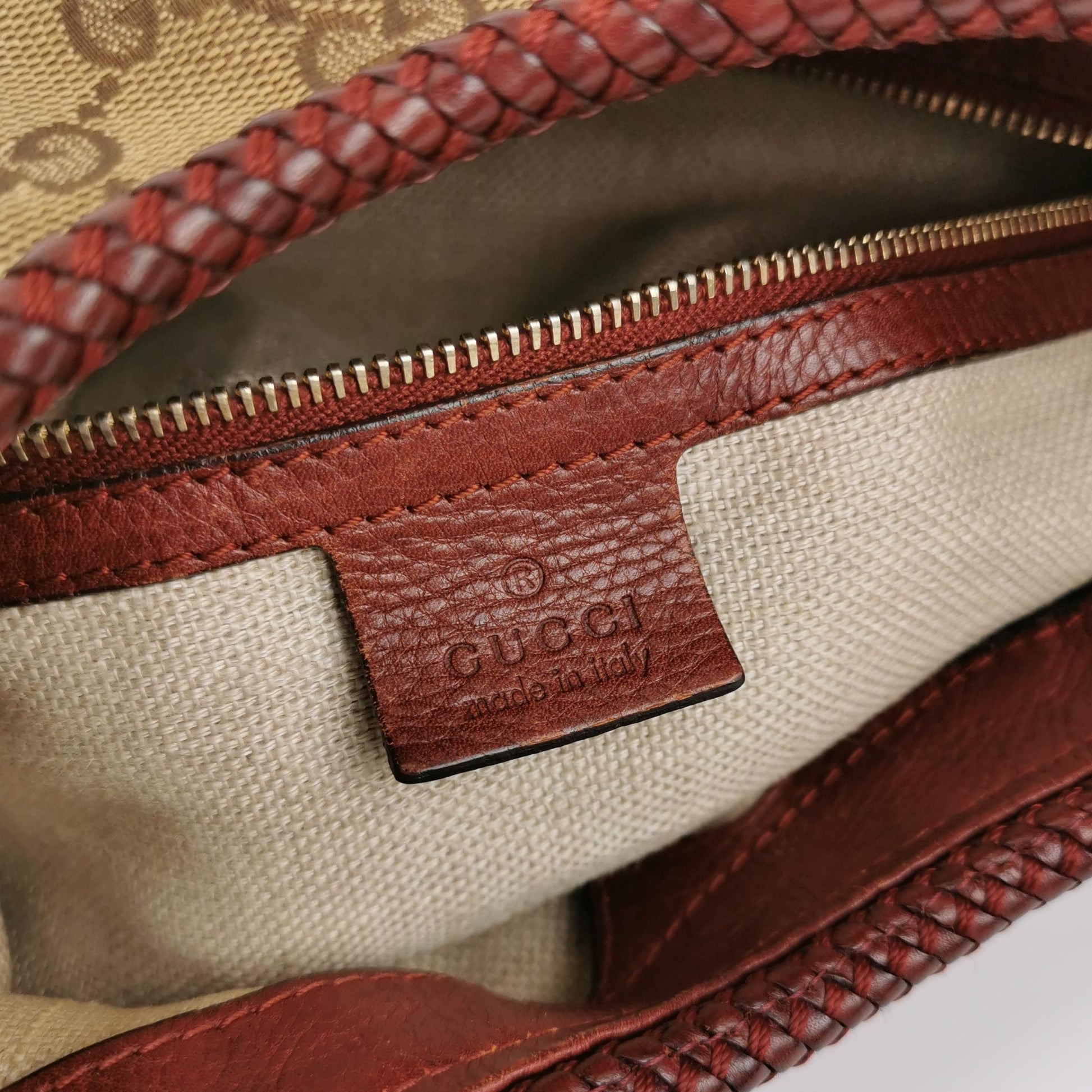 Gucci GG Canvas Fringe Shoulder Bag 250526781208574