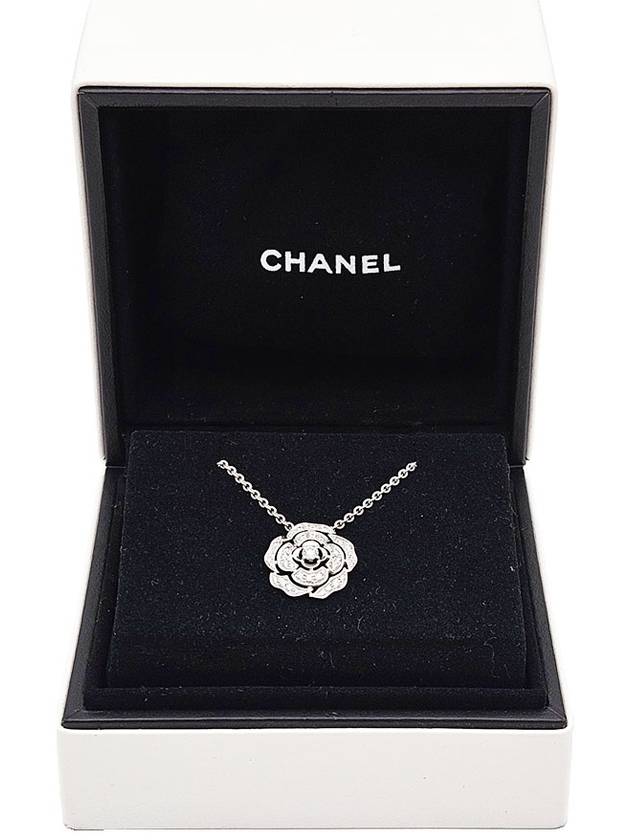 Chanel J12071 18K White Gold Boutonde Camellia Diamond Necklace