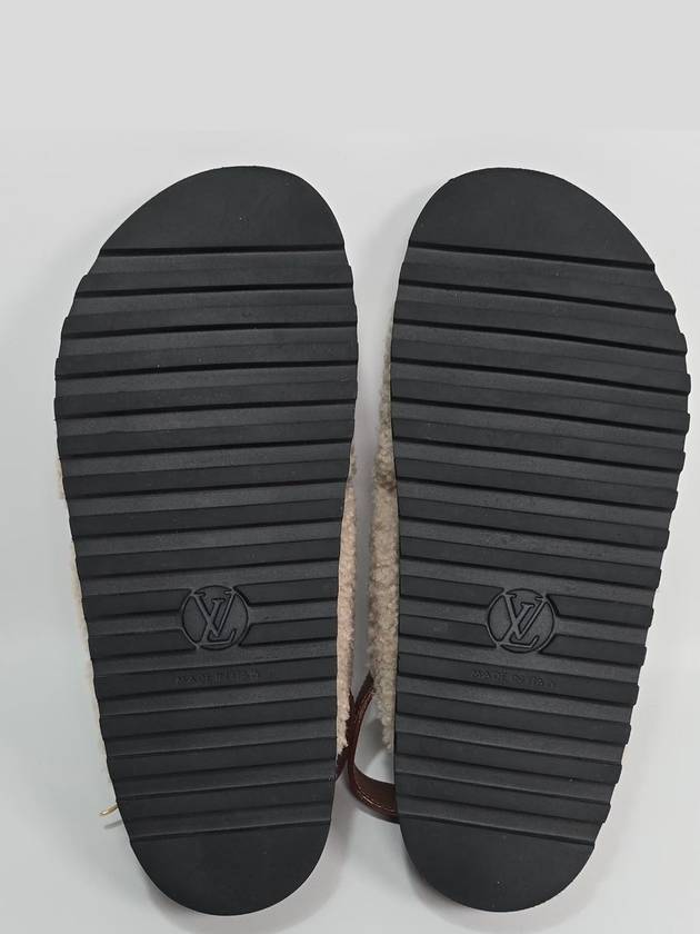 Louis Vuitton sandals 250