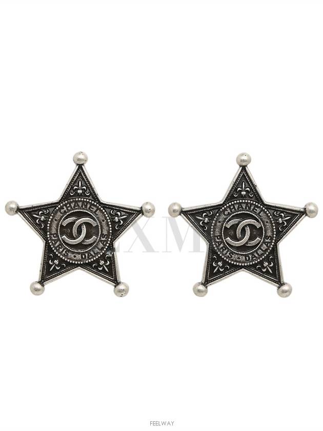 women earrings