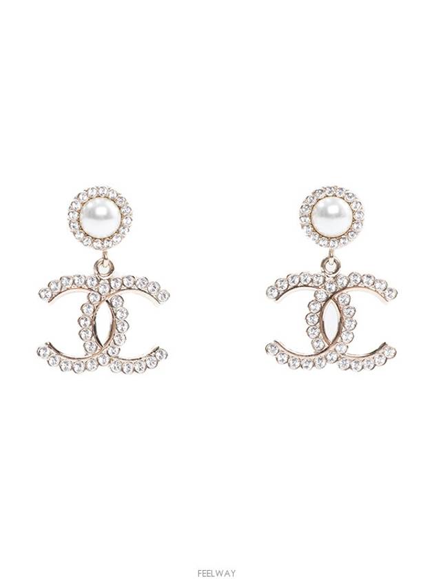 women earrings