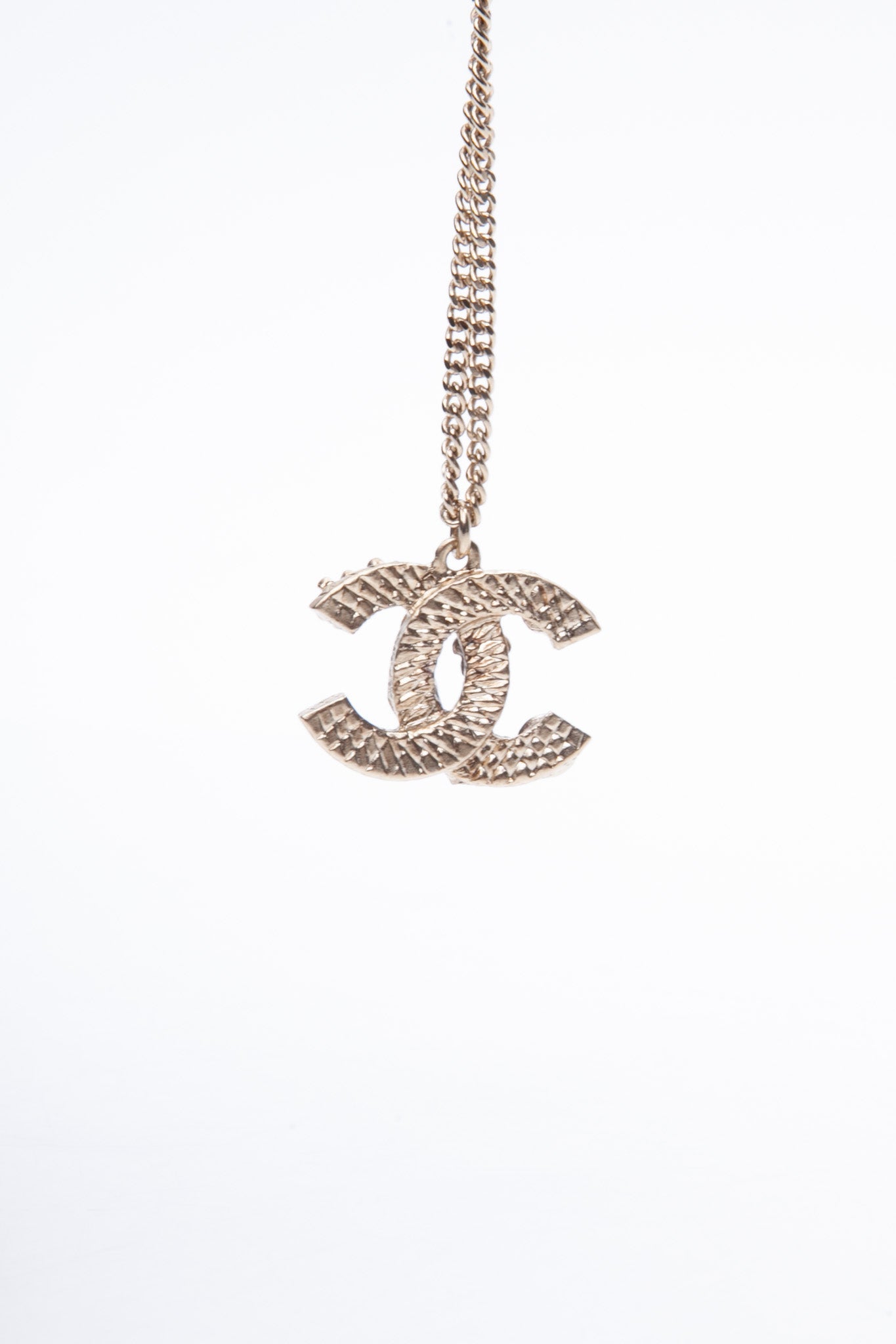 CHANEL CC Logo Pearl Crystal and Resin Necklace