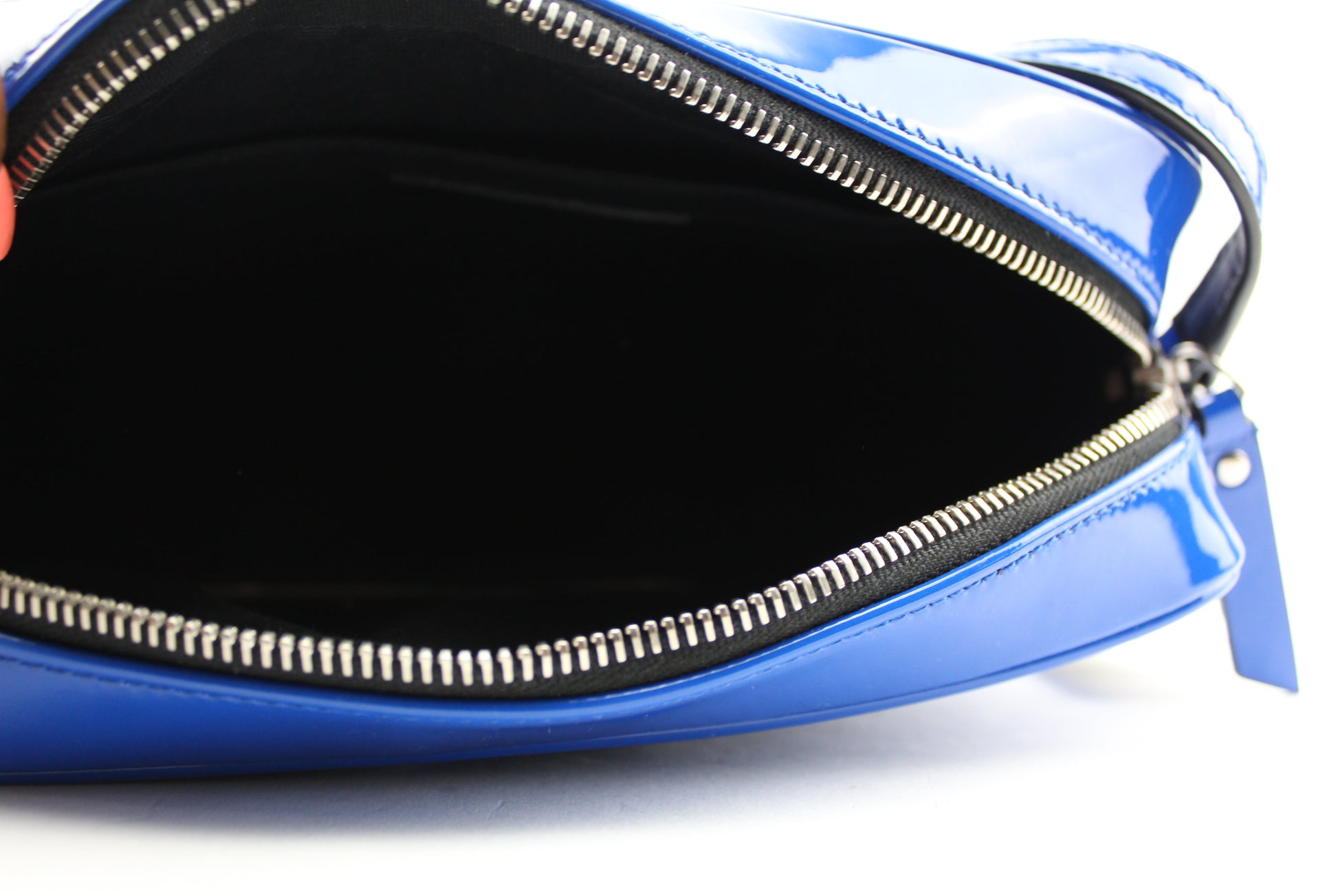 SAINT LAURENT LOULOU CAMERA