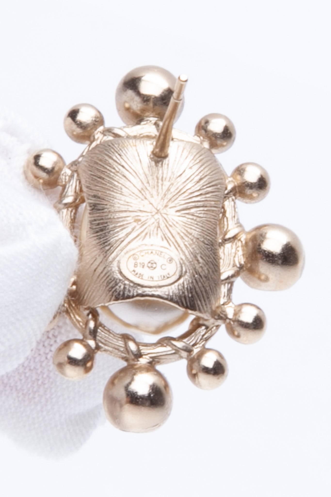 CHANEL CC Faux Pearl Crystal Gold Tone Stud Earrings