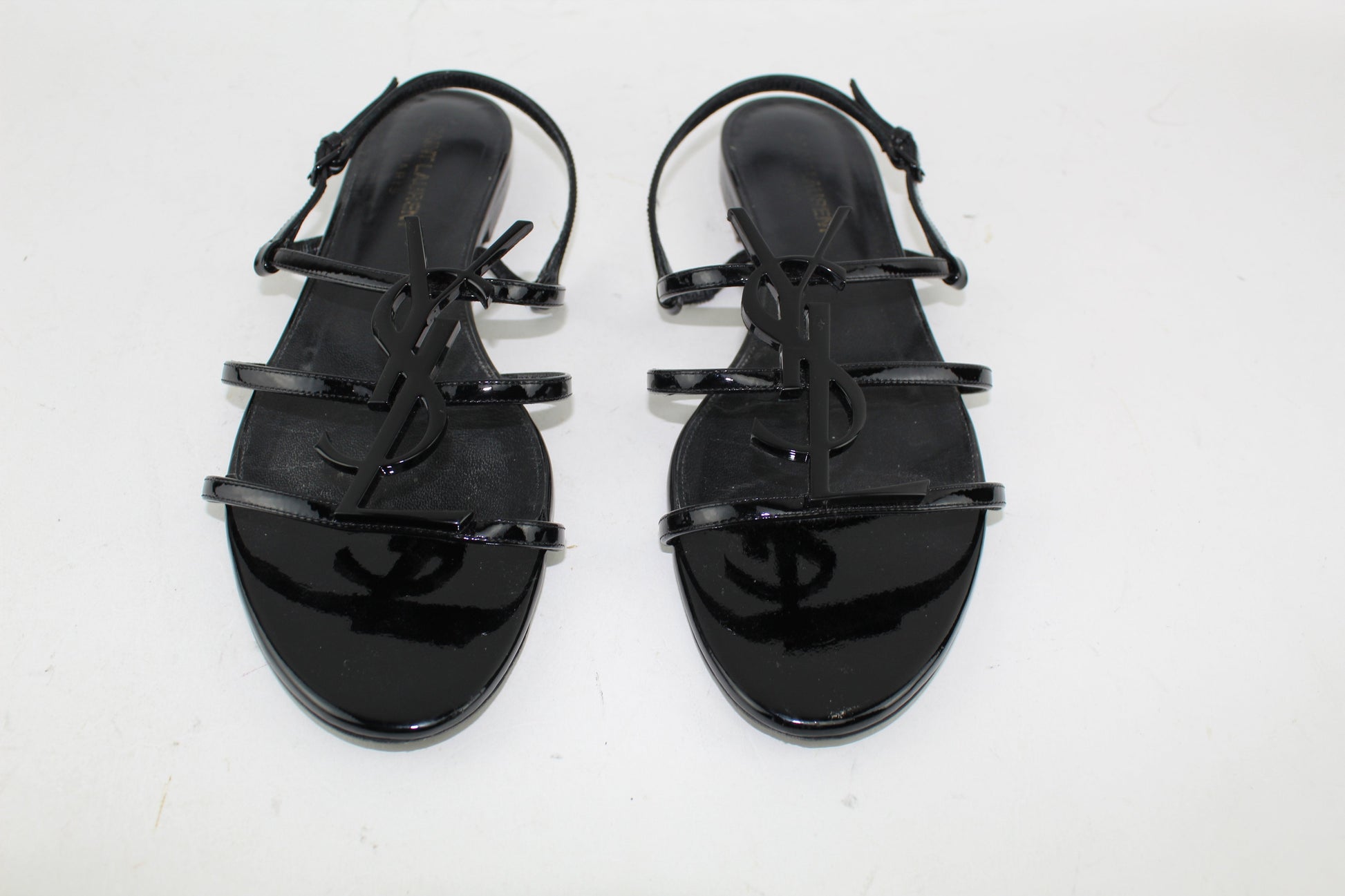 SAINT LAURENT CASSANDRA YSL LOGO FLAT METALLIC SANDALS SIZE 38.5