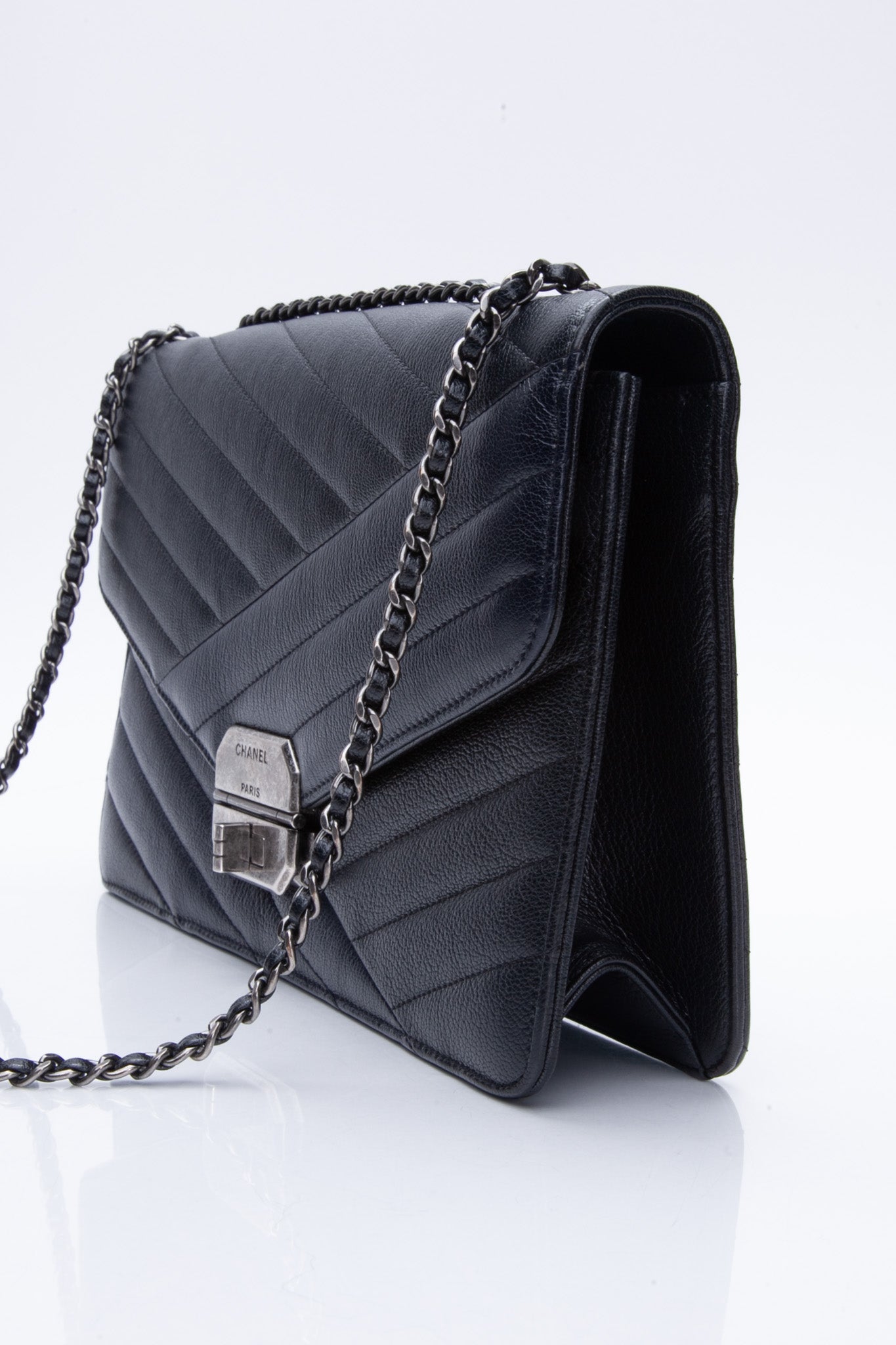 CHANEL Calfskin Leather Shoulder/Crossbody Bag
