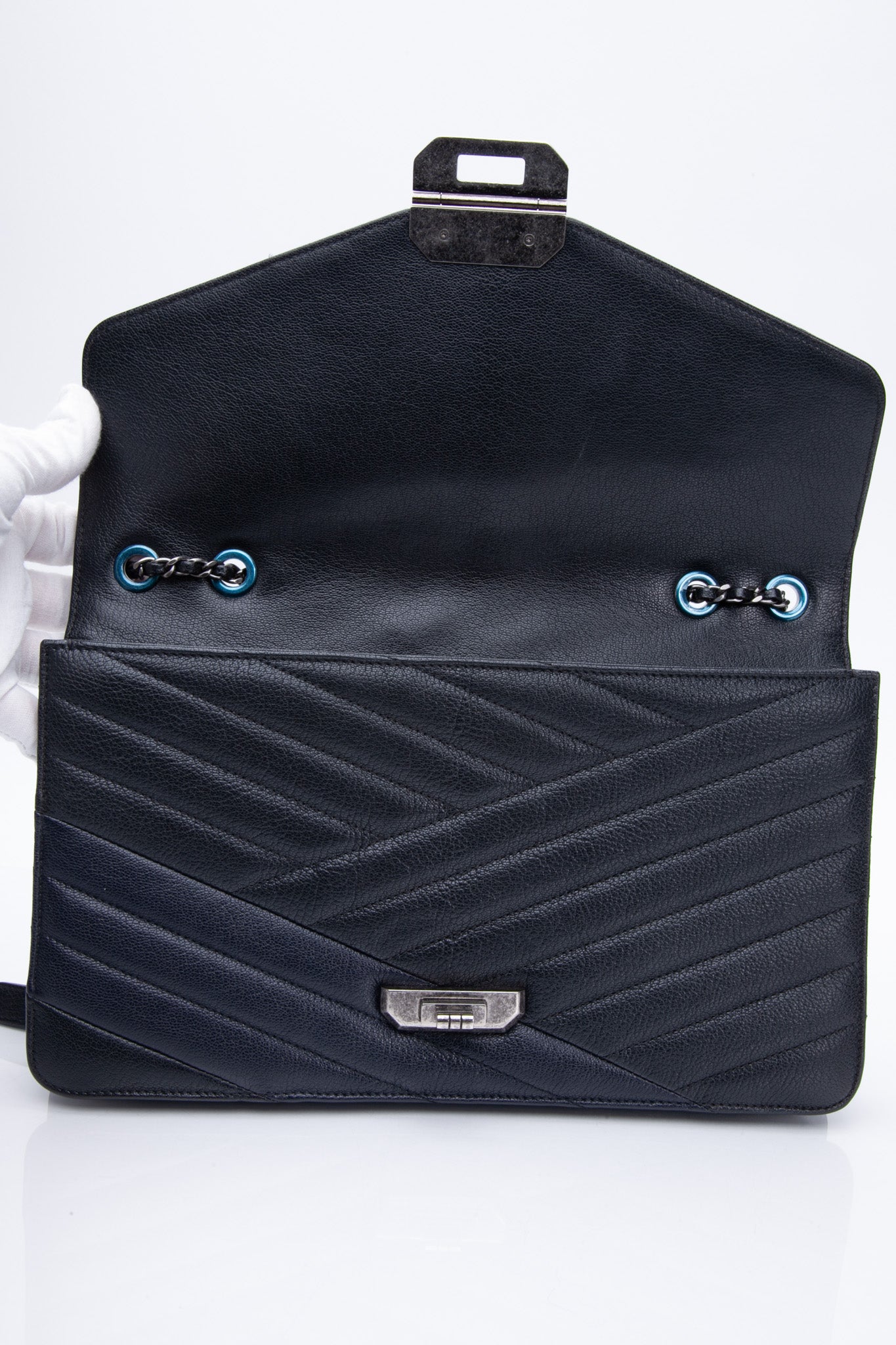 CHANEL Calfskin Leather Shoulder/Crossbody Bag