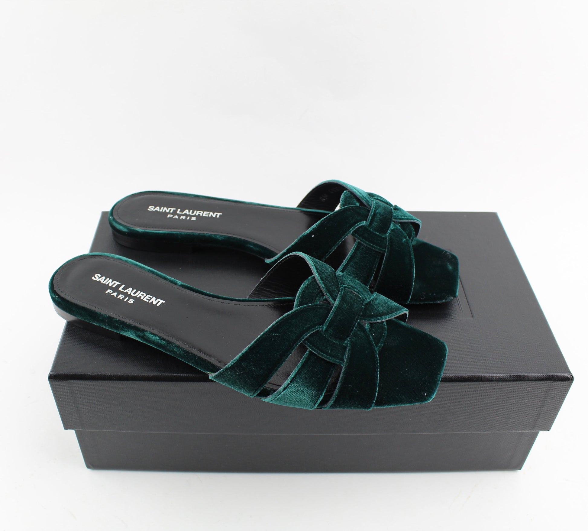 SAINT LAURENT TRIBUTE  FLAT SANDALS SIZE 38.5