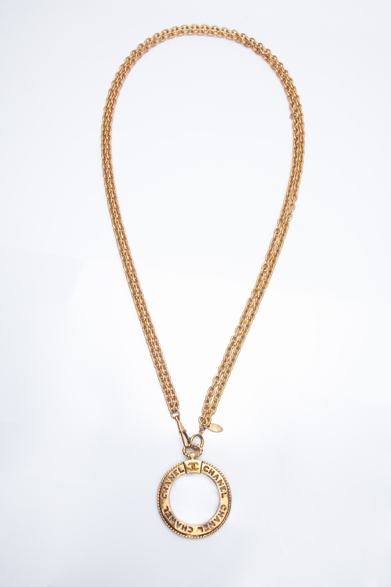 CHANEL Vintage Gold CC Loupe Necklace