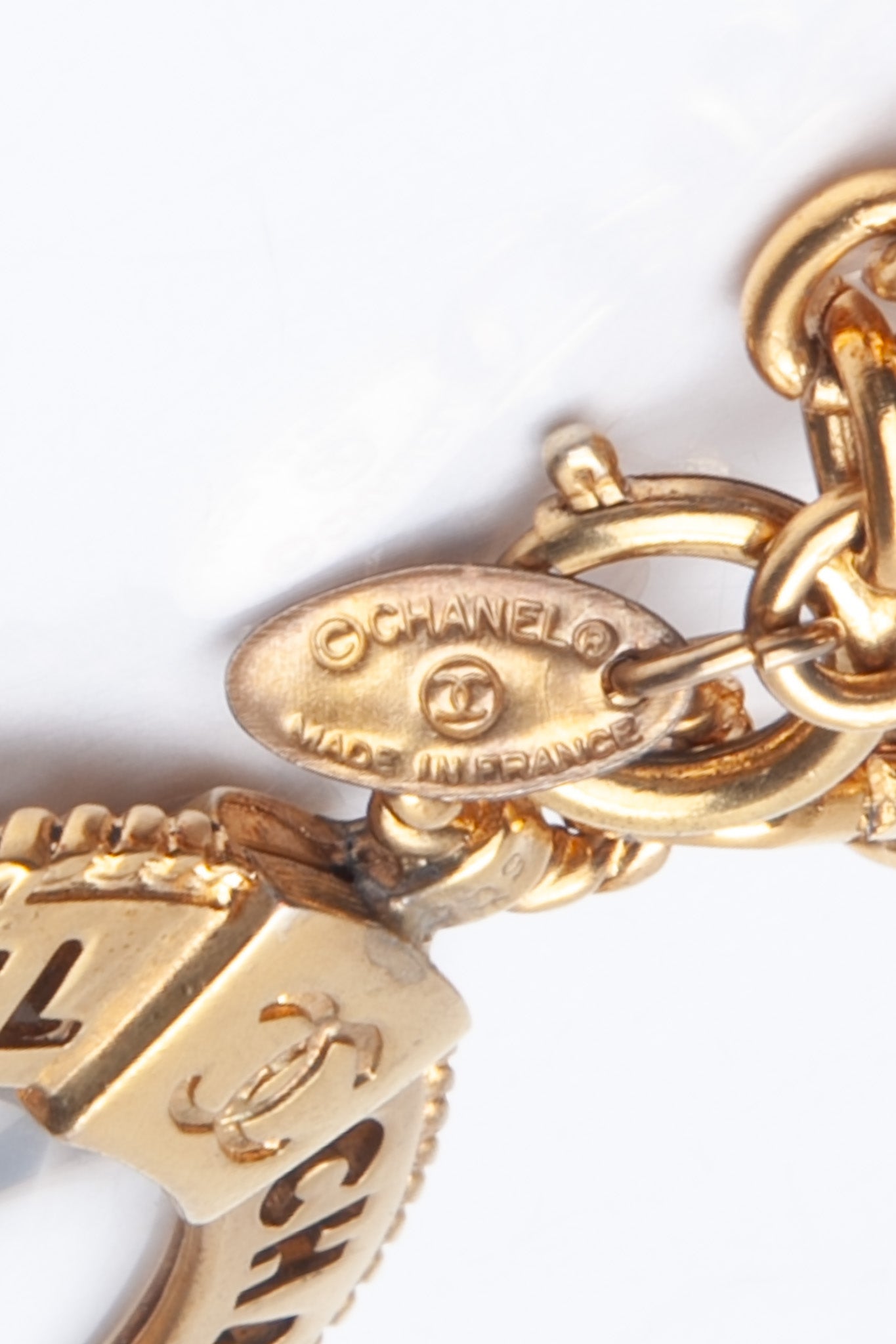 CHANEL Vintage Gold CC Loupe Necklace