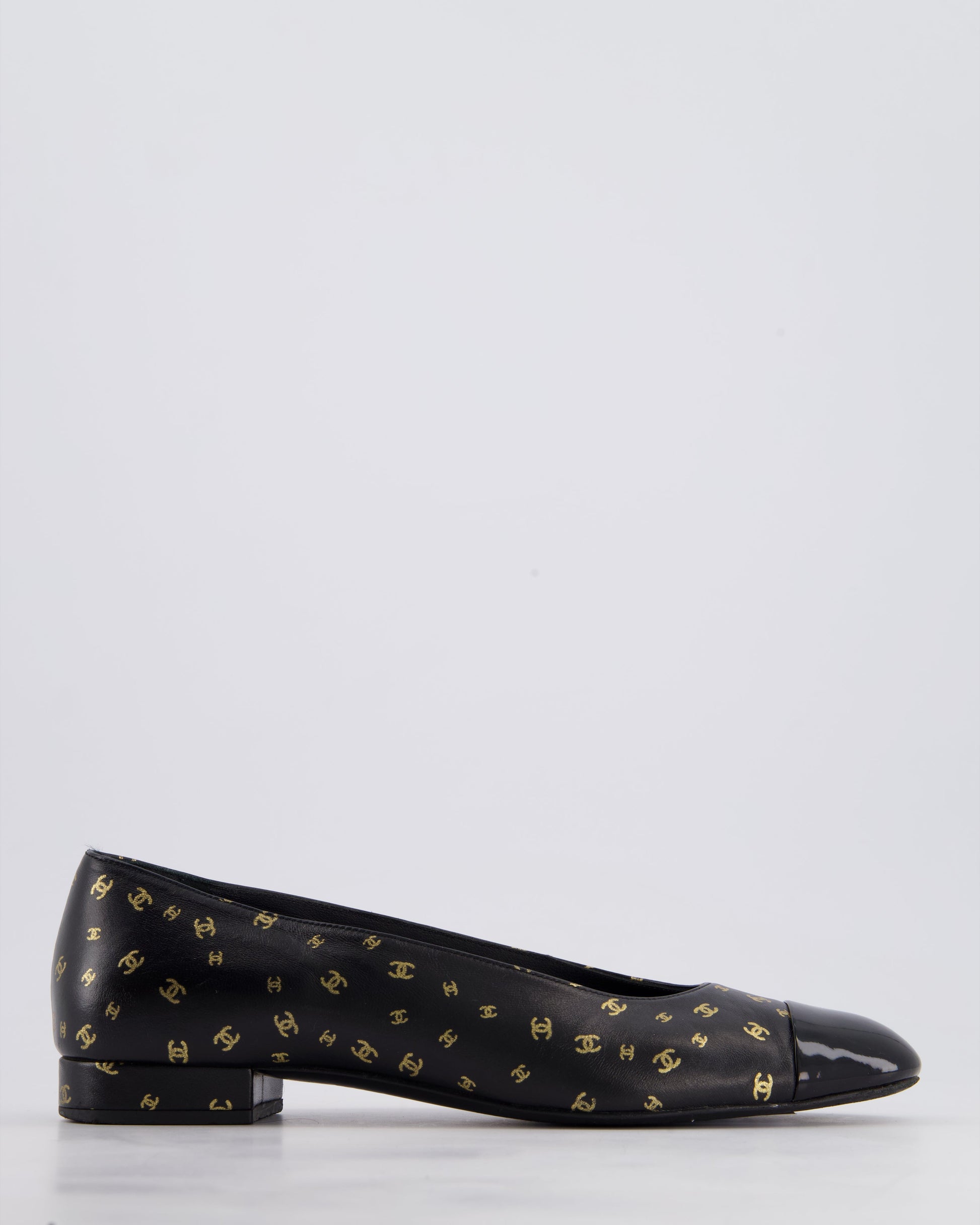 Chanel 24A Black Ballerina Flat Shoes in Calfskin Leather with Gold CC Logo Print & Patent Leather Toe Details Size EU 39
