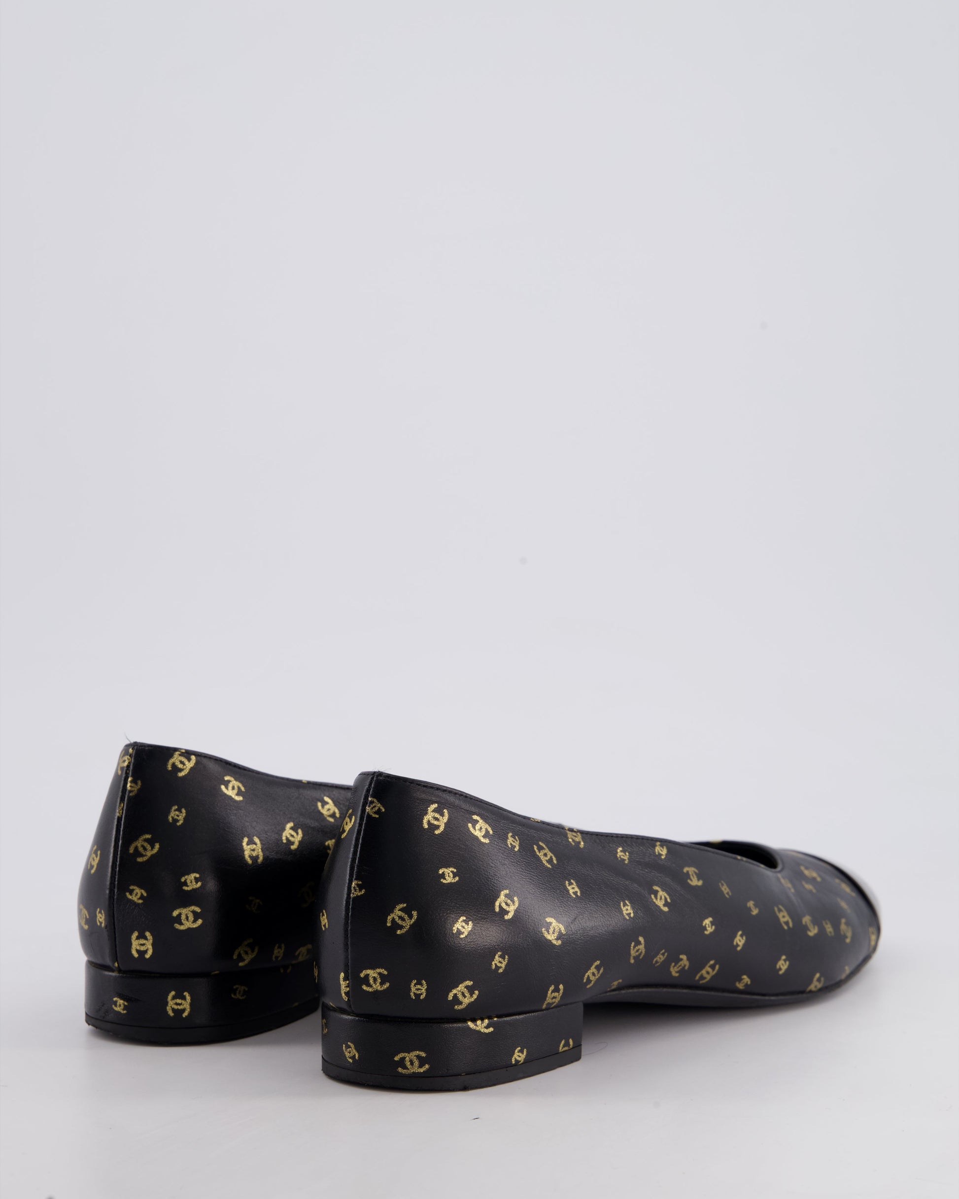 Chanel 24A Black Ballerina Flat Shoes in Calfskin Leather with Gold CC Logo Print & Patent Leather Toe Details Size EU 39