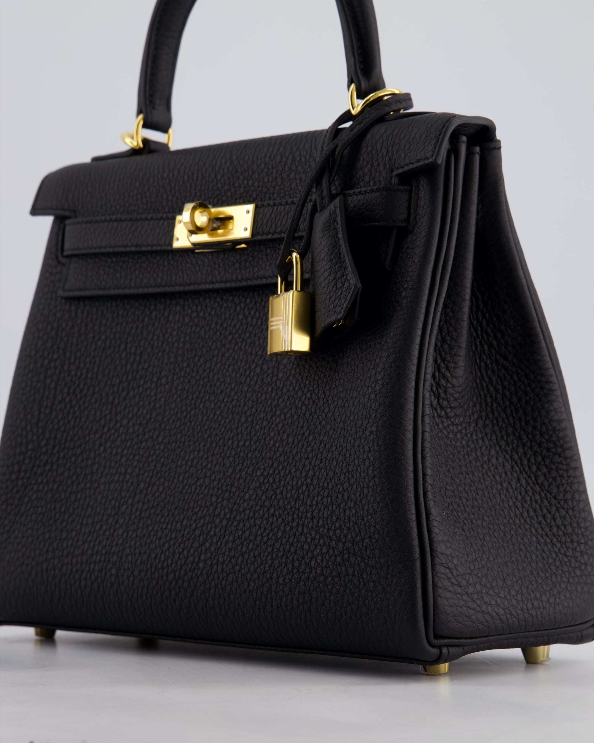Hermes Kelly Bag 25cm Retourne in Noir Togo Leather with Gold Hardware