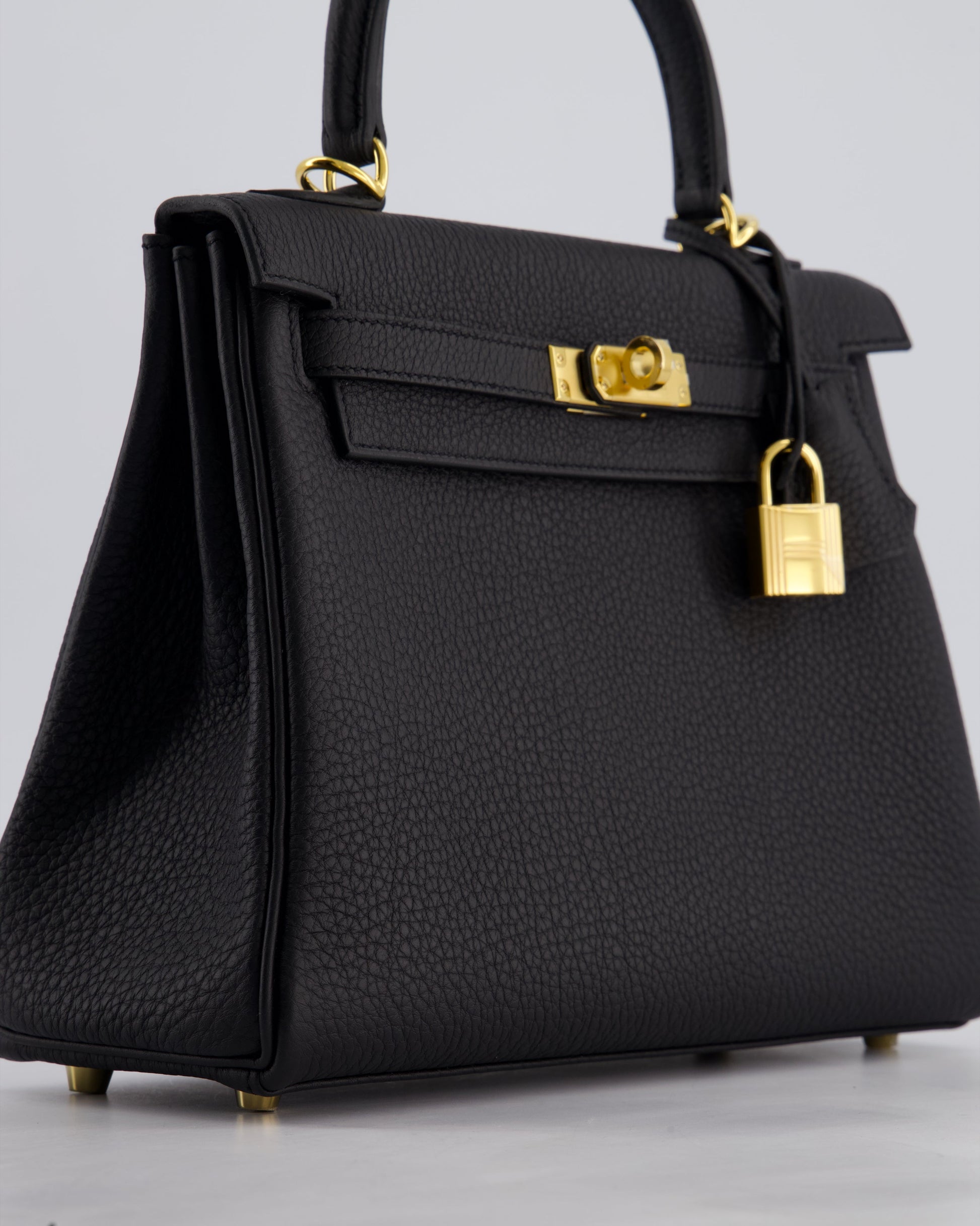 Hermes Kelly Bag 25cm Retourne in Noir Togo Leather with Gold Hardware