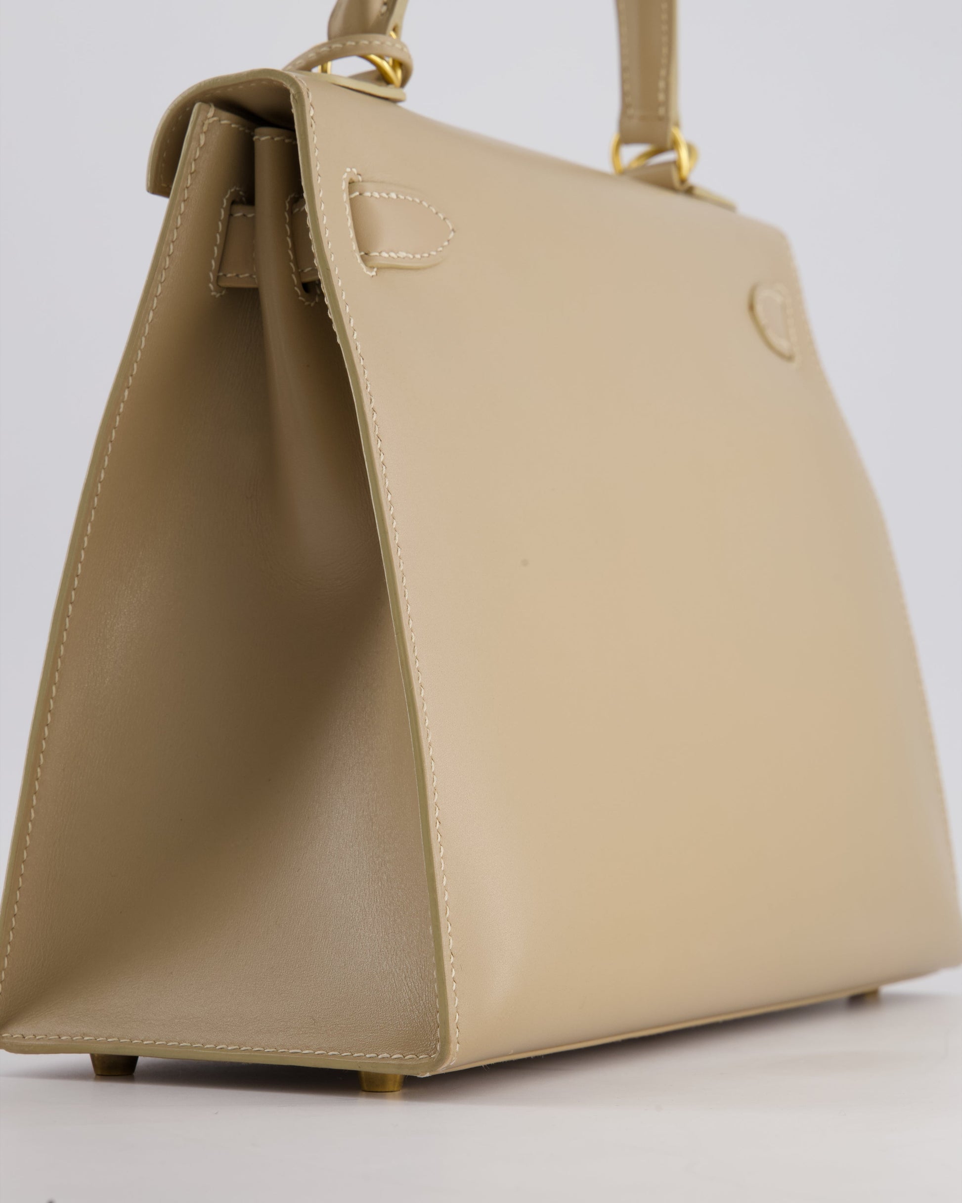Hermes Kelly 28cm Sellier Bag in Beige Box Leather with Gold Hardware