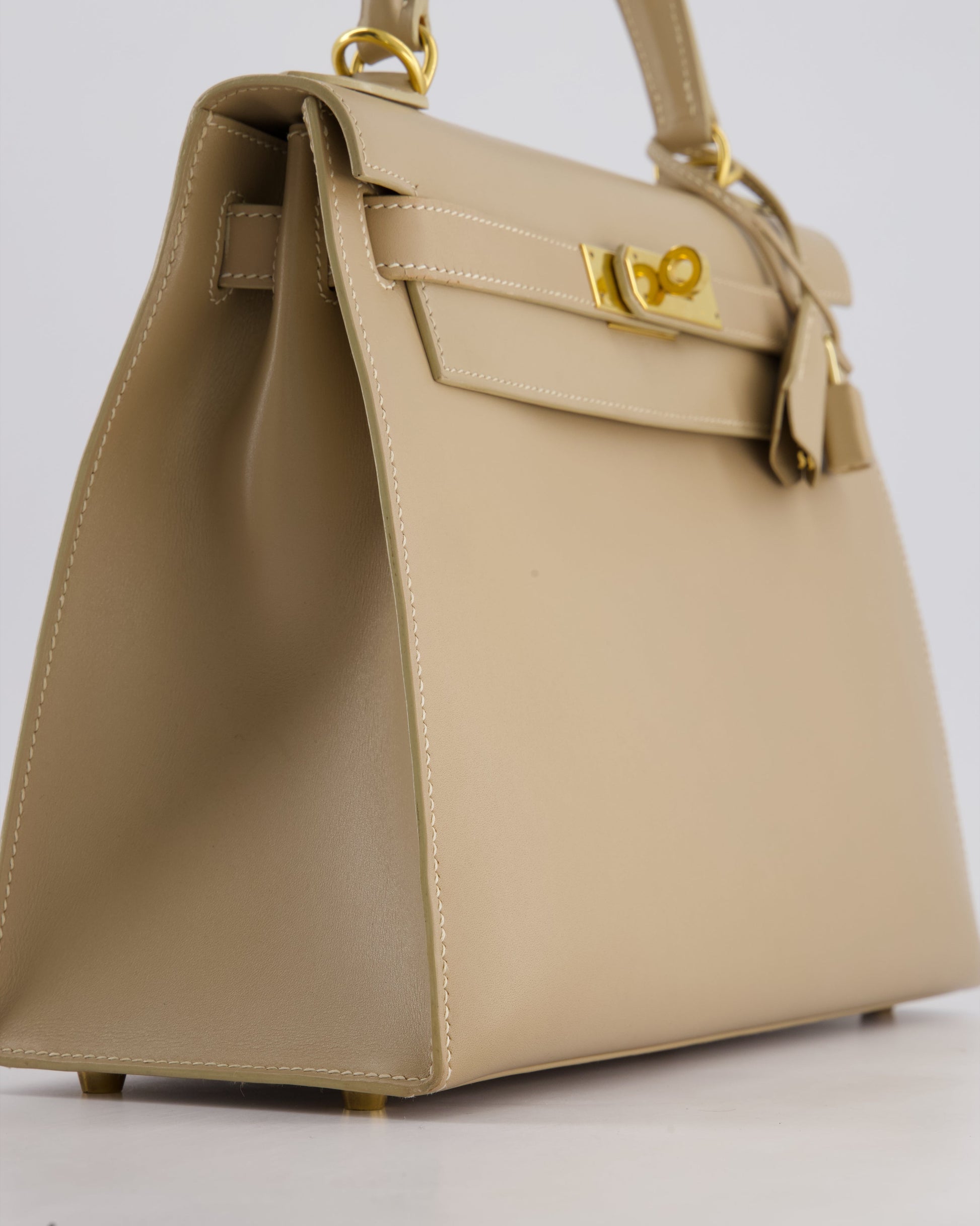 Hermes Kelly 28cm Sellier Bag in Beige Box Leather with Gold Hardware