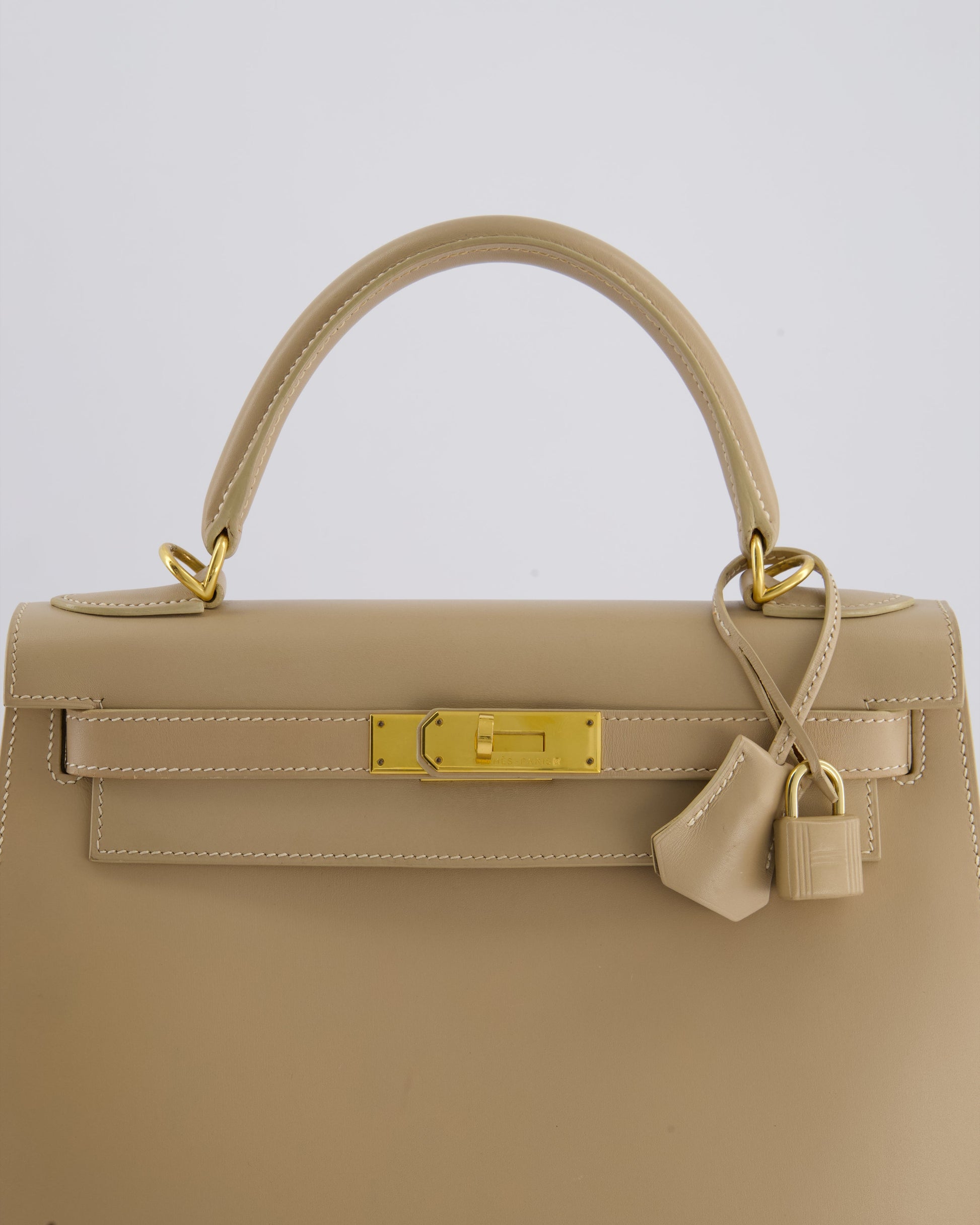 Hermes Kelly 28cm Sellier Bag in Beige Box Leather with Gold Hardware