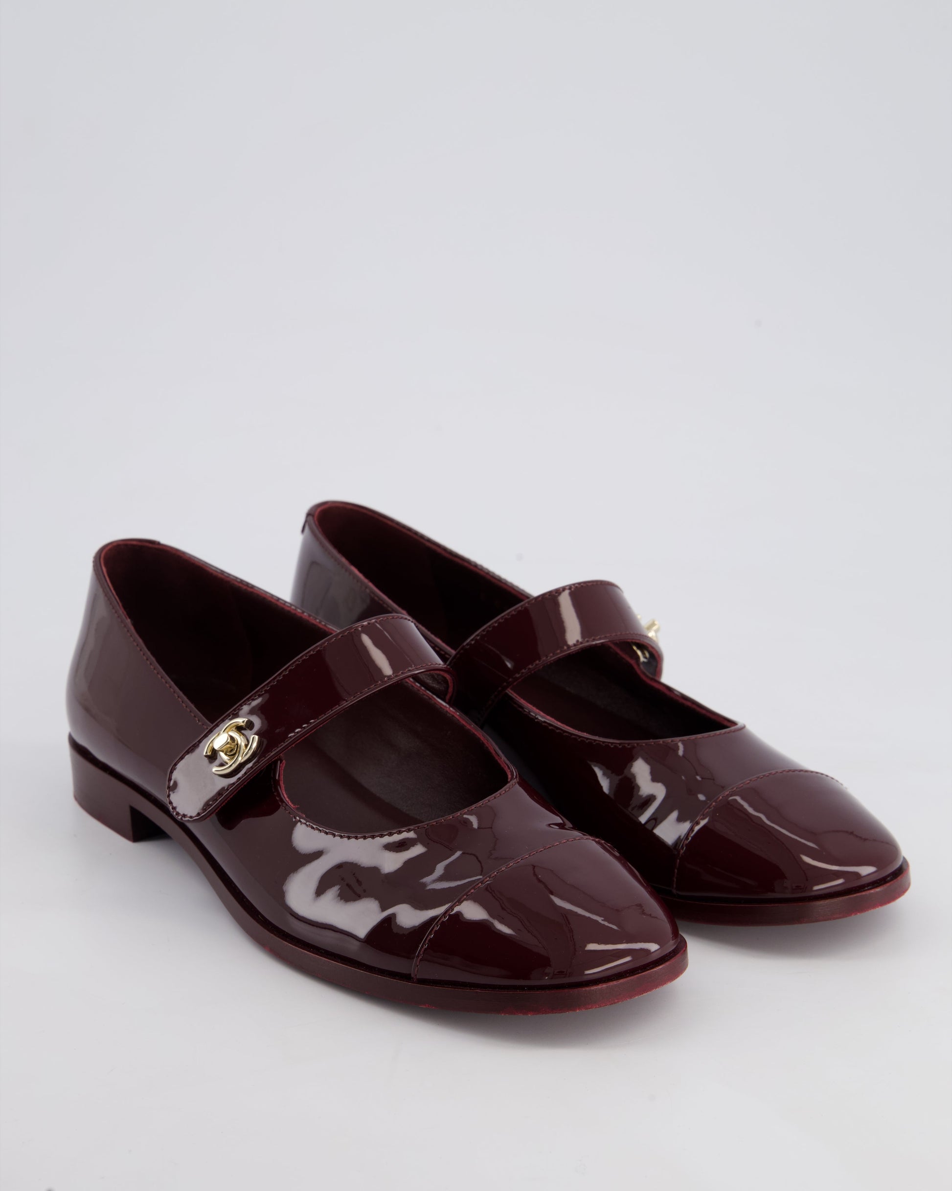 Chanel Burgundy Mary Jane Flat Shoes in Patent Leather with Gold CC Detail Size EU 39