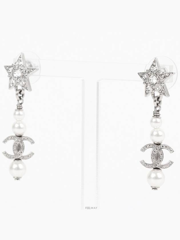women earrings