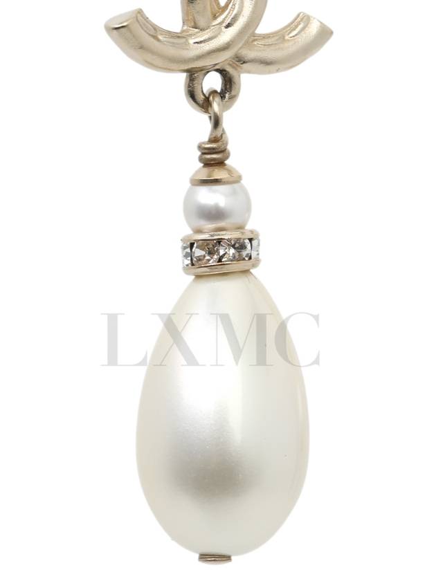 Pearl Earrings Showline CC Logo AB8513