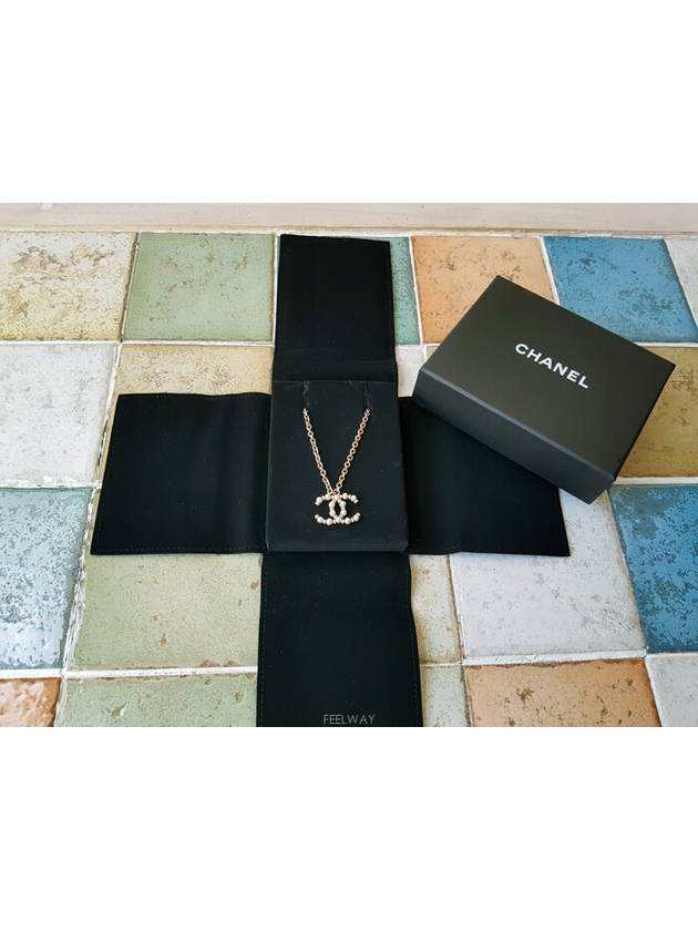 women necklace