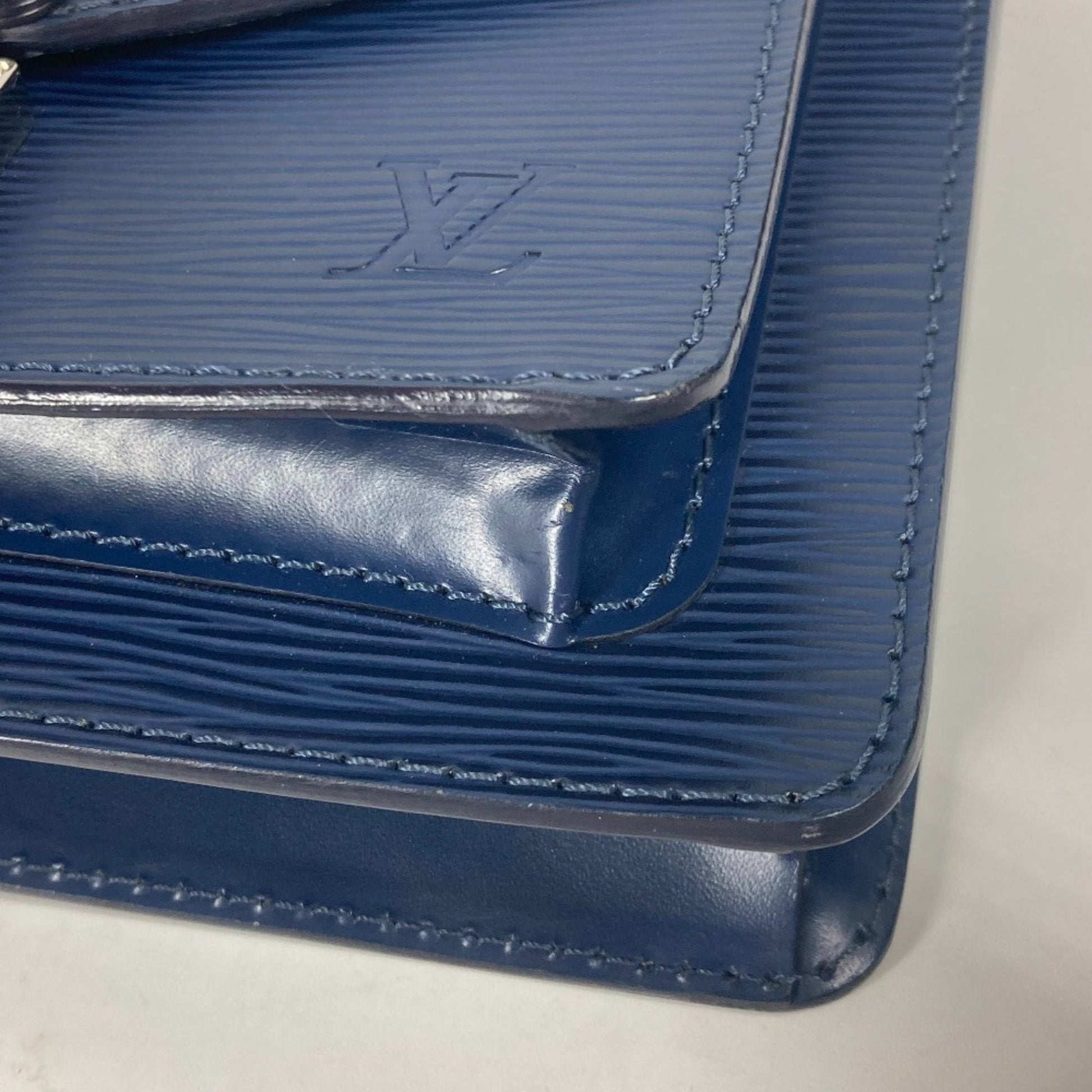 Louis Vuitton Navy Saphir Epi Leather Handbag Shoulder Bag