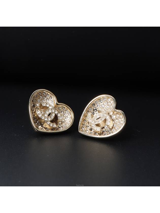 women earrings