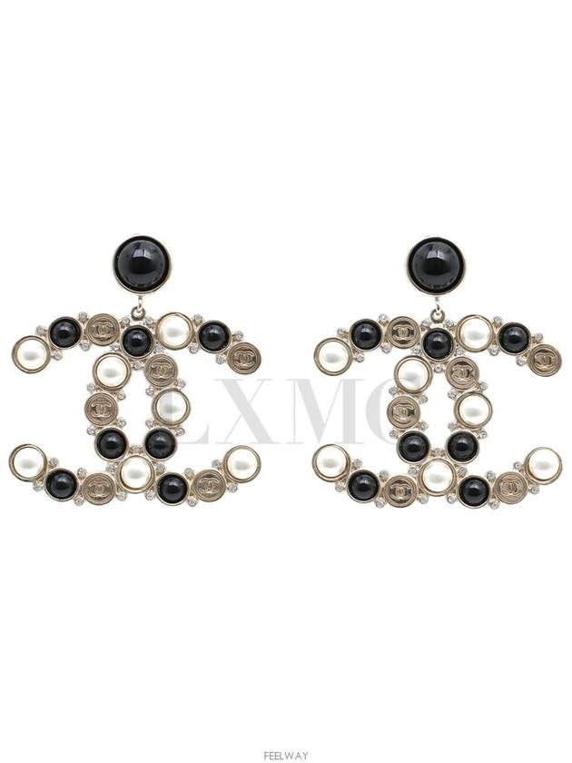 women earrings