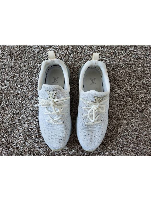 Louis Vuitton VNR running shoes 8 270