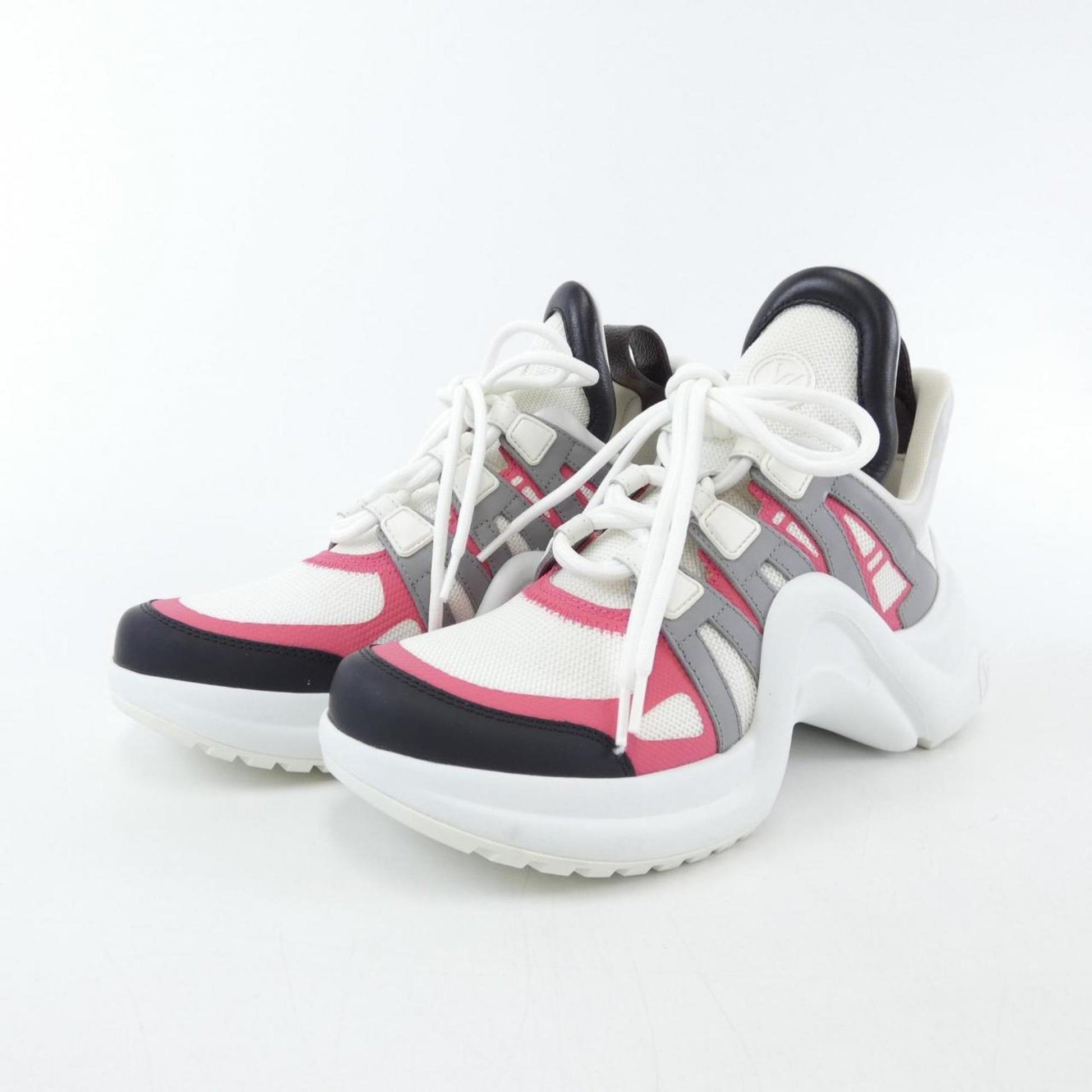Louis Vuitton pink Sneakers